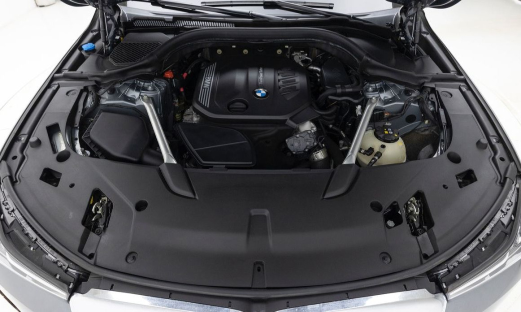 BMW Gran Turismo 620d xDrive Luxury, 2023