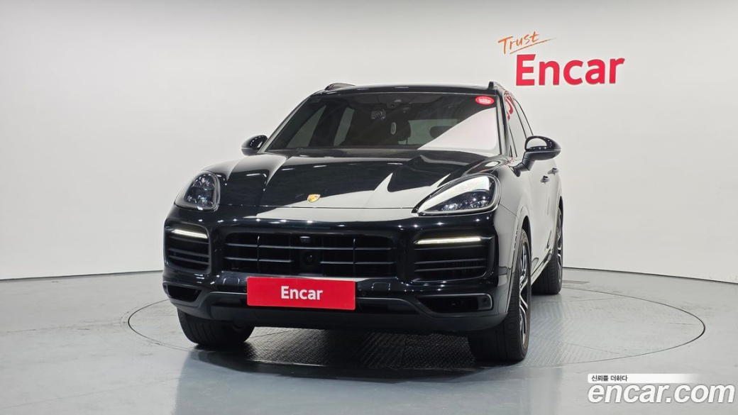 Porsche Cayenne 3.0 PLATINUM EDITION, 2023