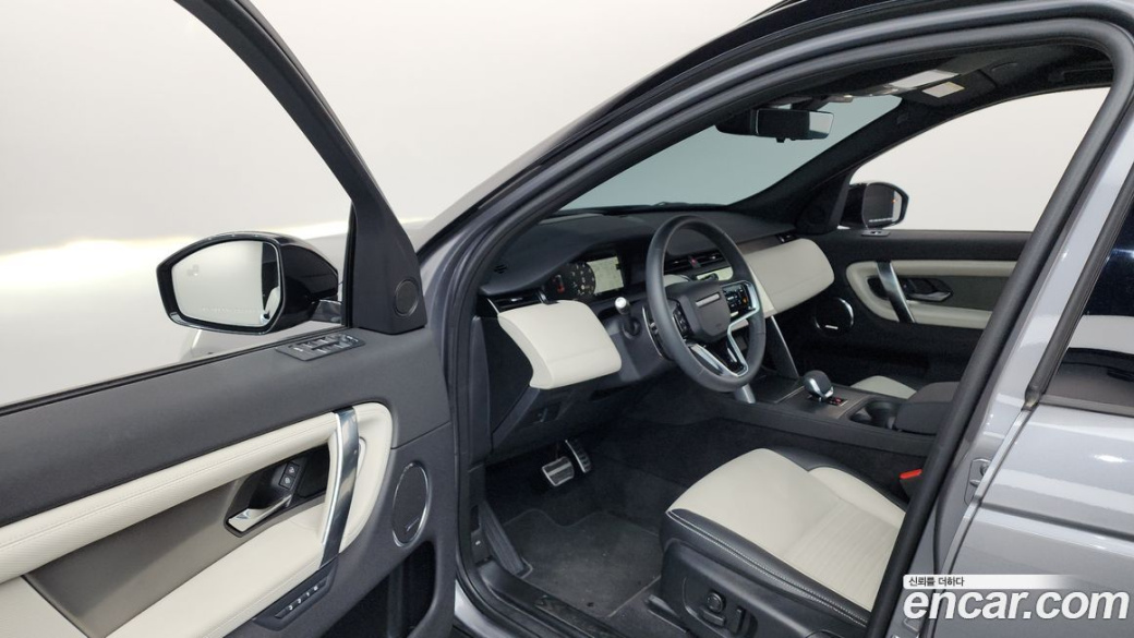 Land Rover Discovery Sport P250 Dynamic SE, 2025