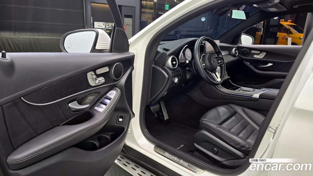 Mercedes-Benz GLC-Class GCL300 4MATIC Coupe, 2023