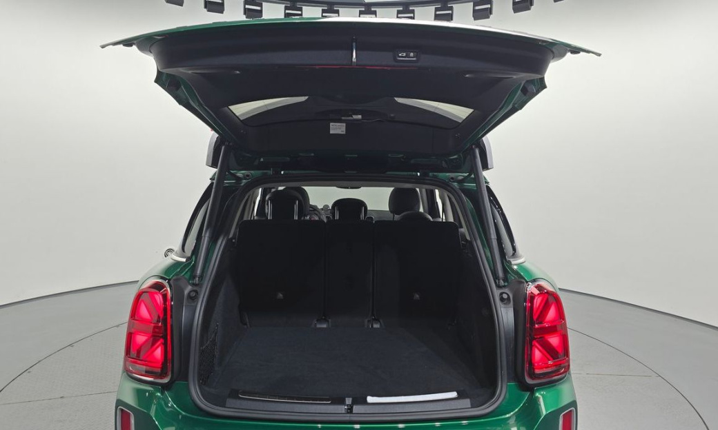Mini Countryman Classic Plus Launch Pack, 2023