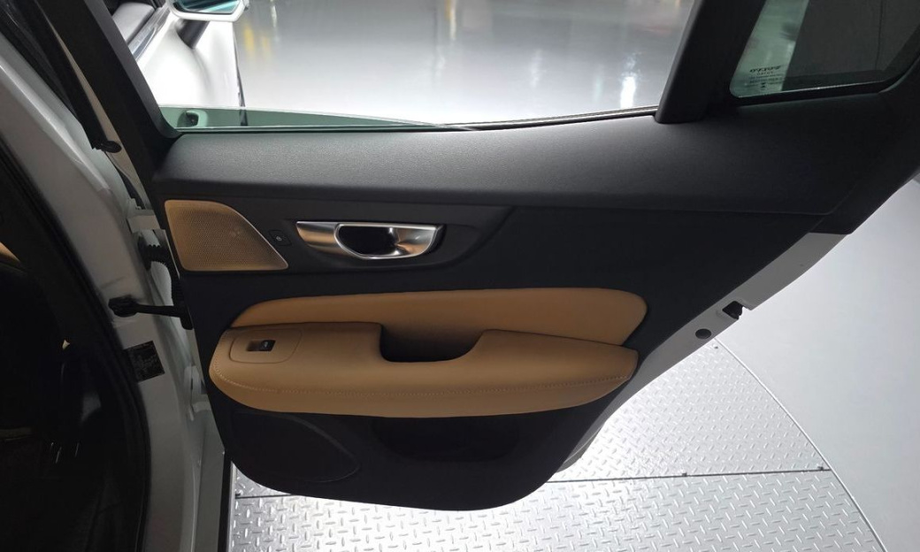 Volvo S60 B5 Ultimate Bright, 2024