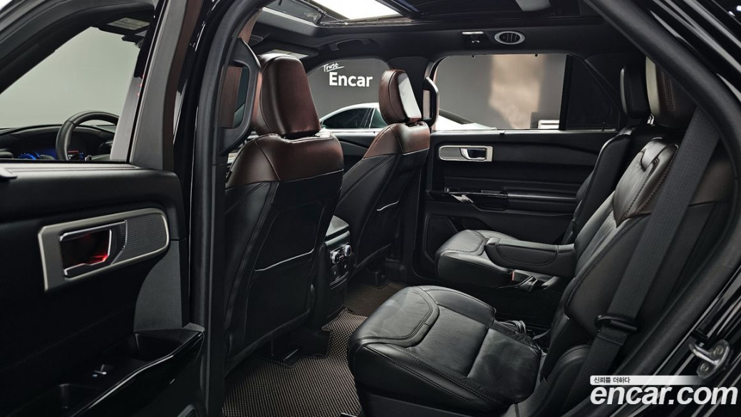 Ford Explorer 3.0 Platinum 4WD, 2023