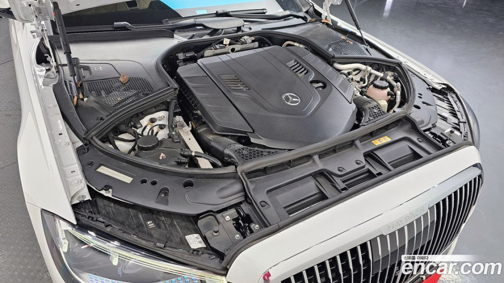 Mercedes-Benz S-Class Maybach S580 4MATIC, 2024