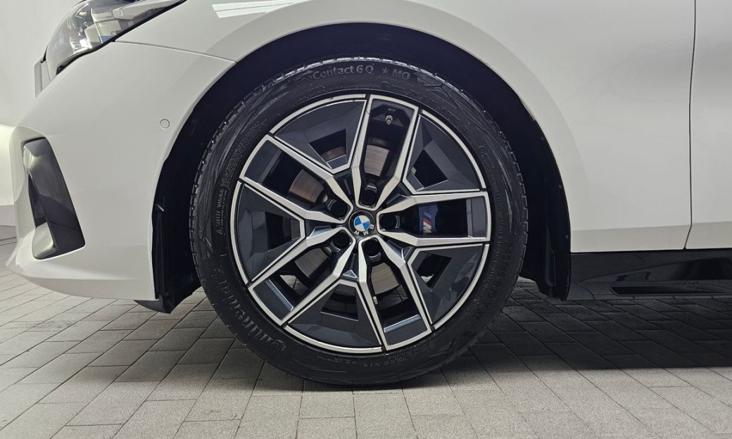BMW 5-Series 520i M Sport, 2024