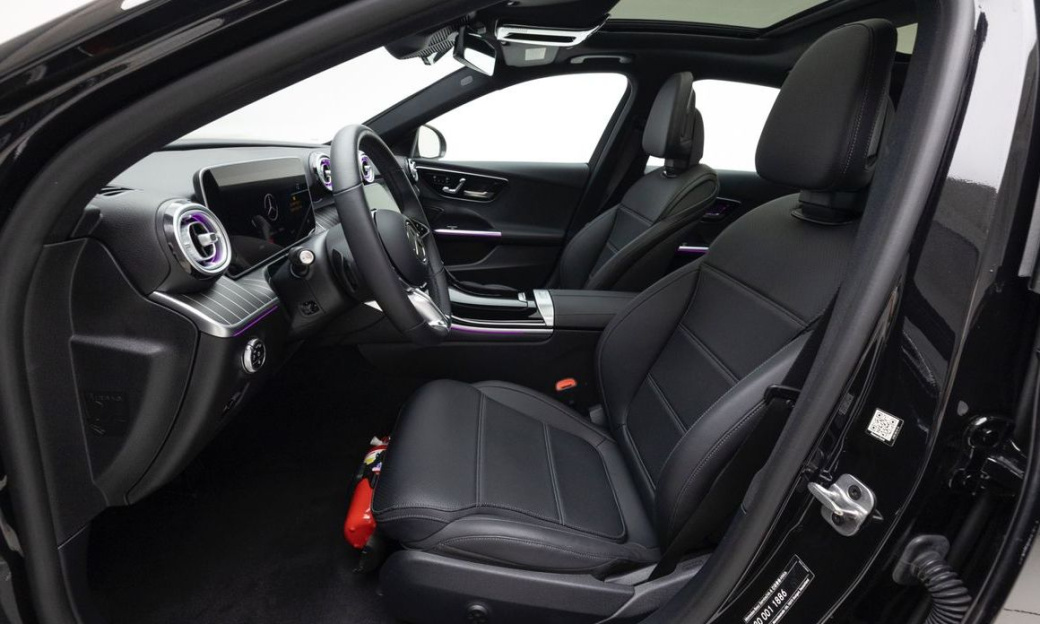 Mercedes-Benz C-Class C200 Avantgarde, 2025