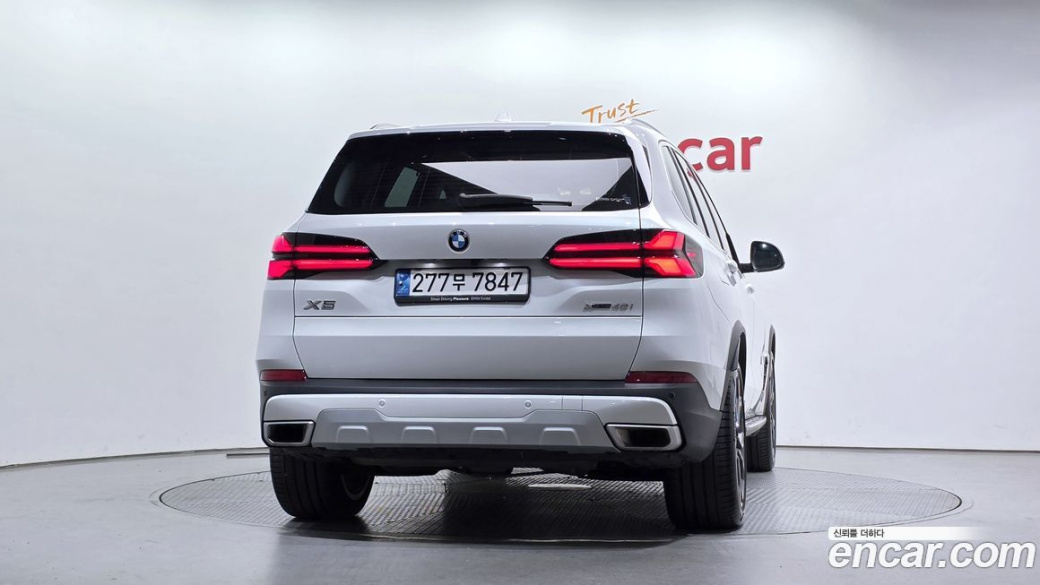 BMW X5 xDrive 40i xLine, 2024