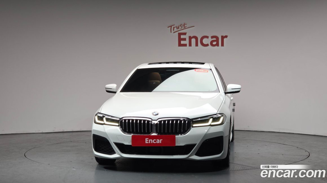 BMW 5-Series 520i M Sport, 2022