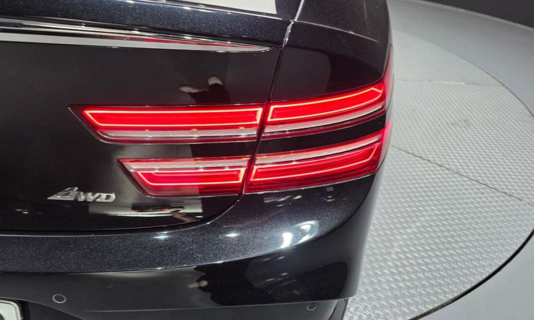 Genesis G80 Gasoline 2.5 Turbo AWD, 2025