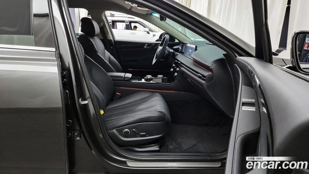 Genesis G80 Gasoline 2.5 Turbo 2WD, 2025