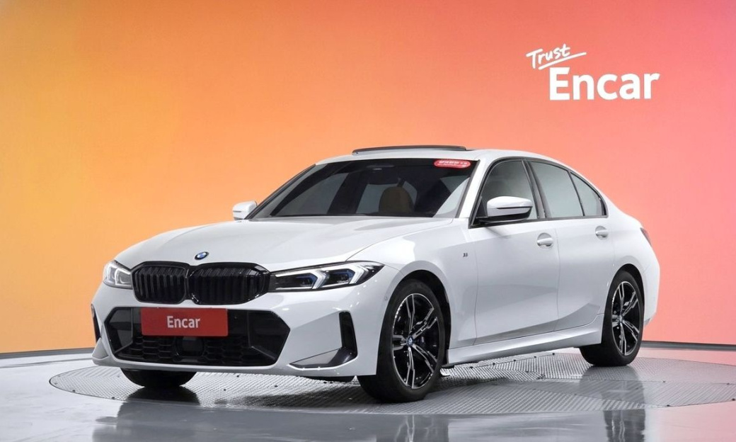 BMW 3-Series 320i M Sport, 2023