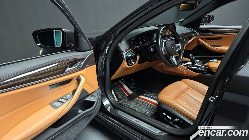 BMW 5-Series 520i M Sport, 2022