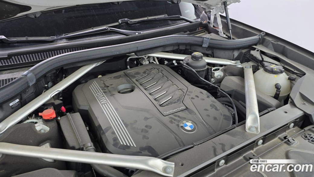 BMW X7 xDrive 40i Design Pure Excellence 7-Seater, 2022