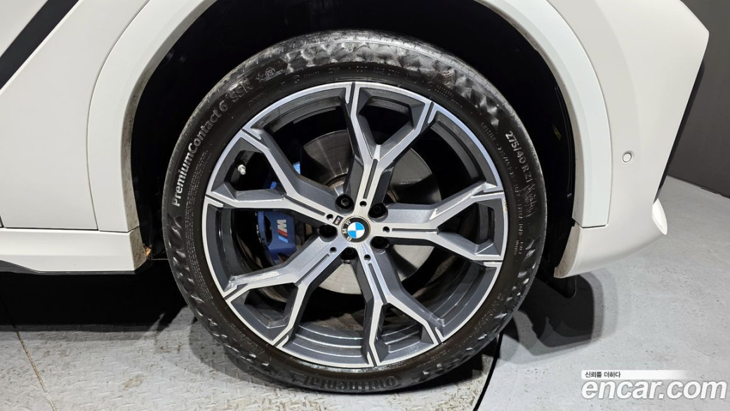 BMW X6 xDrive40i M Sport, 2022