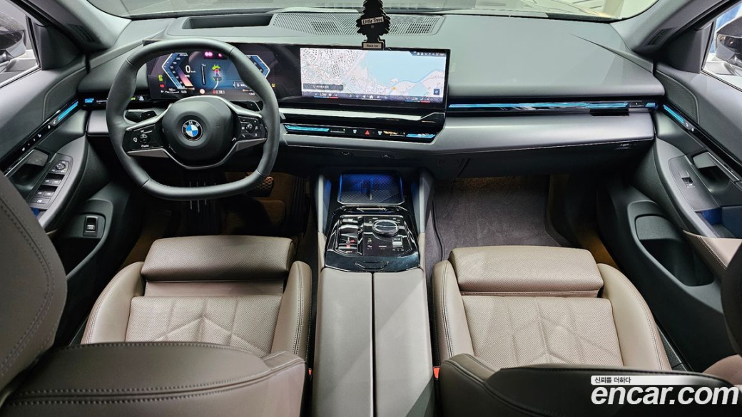 BMW 5-Series 523d, 2024