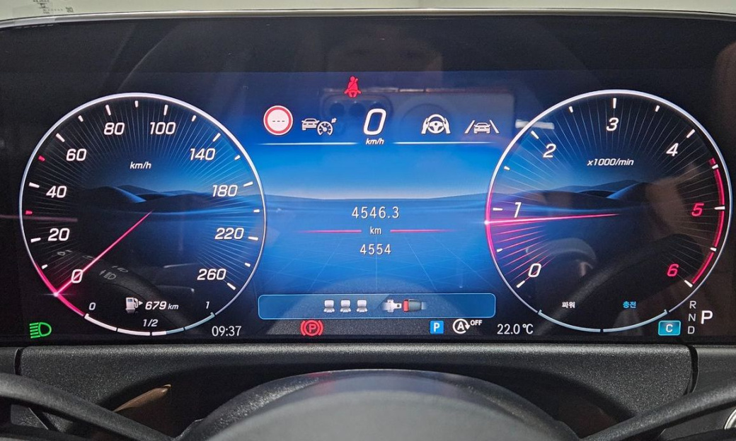 Mercedes-Benz E-Class E220d 4MATIC Exclusive, 2025