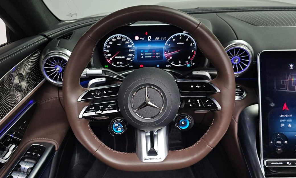 Mercedes-Benz SL-Class AMG SL63 4MATIC+, 2024