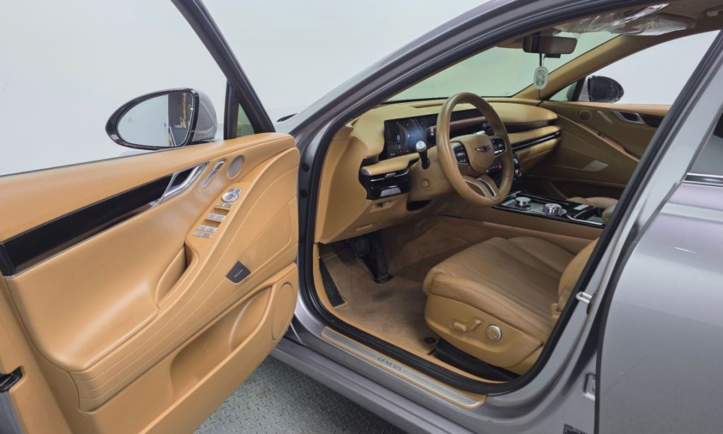 Genesis G80 Gasoline 2.5 Turbo AWD, 2025