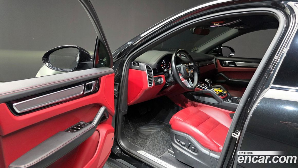 Porsche Cayenne 3.0 COUPE PLATINUM EDITION, 2023