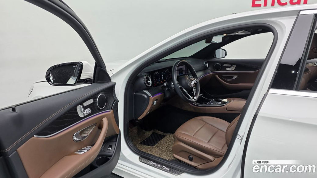 Mercedes-Benz E-Class E250 AMG Line, 2023
