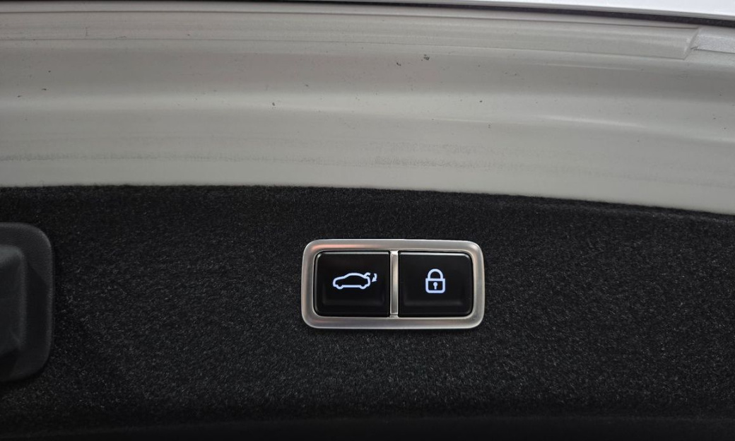 Genesis G80 Gasoline 2.5 Turbo AWD, 2025