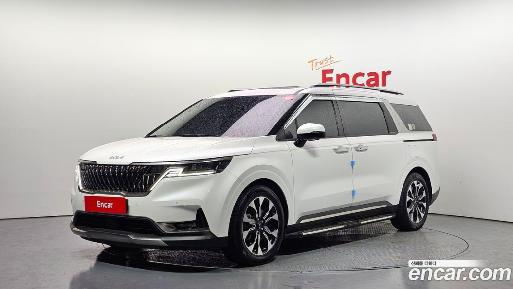 Kia Carnival 7-Seater Signature, 2023