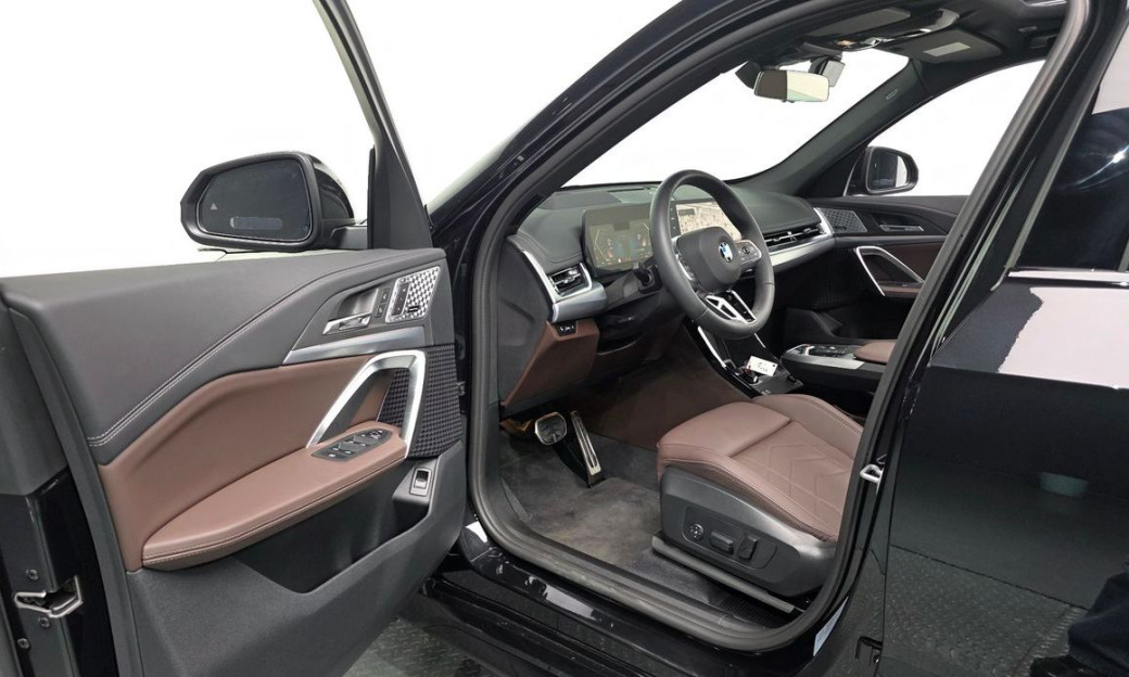 BMW X1 xDrive 20i M Sport, 2025