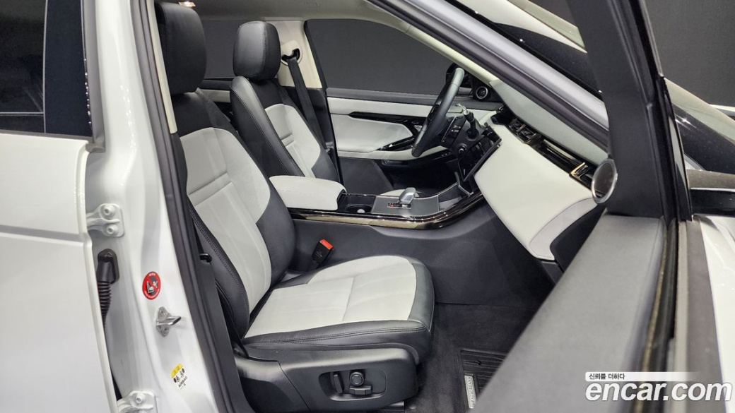 Land Rover Range Rover Evoque P250 Dynamic SE, 2024