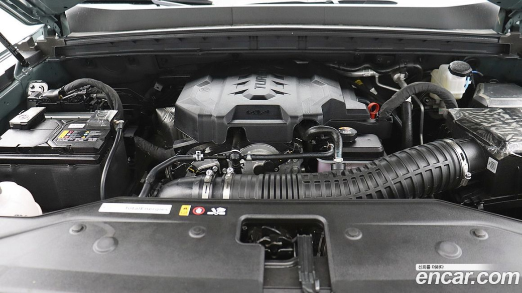 Kia Tasman 2.5T Gasoline 4WD, 2026