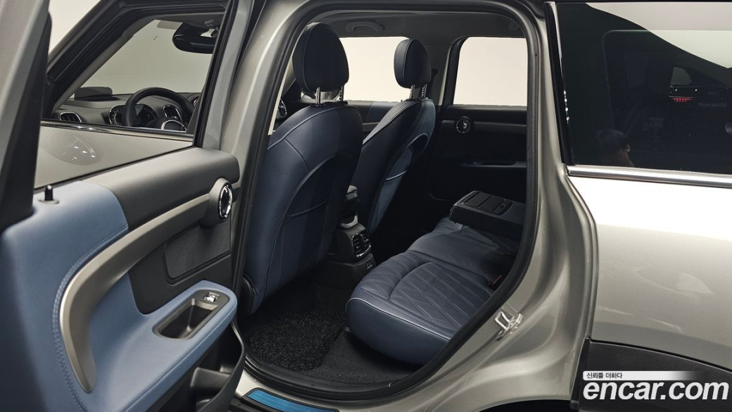 Mini Countryman ALL4 Classic Launch Pack, 2023