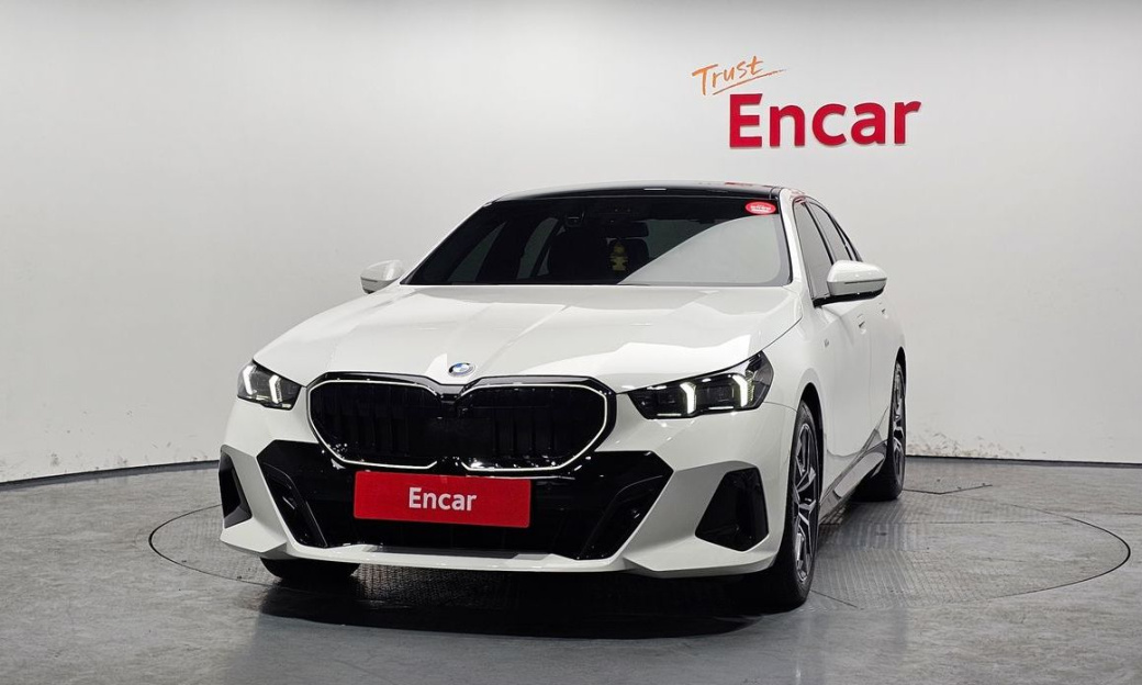 BMW 5-Series 520i Special Edition, 2024