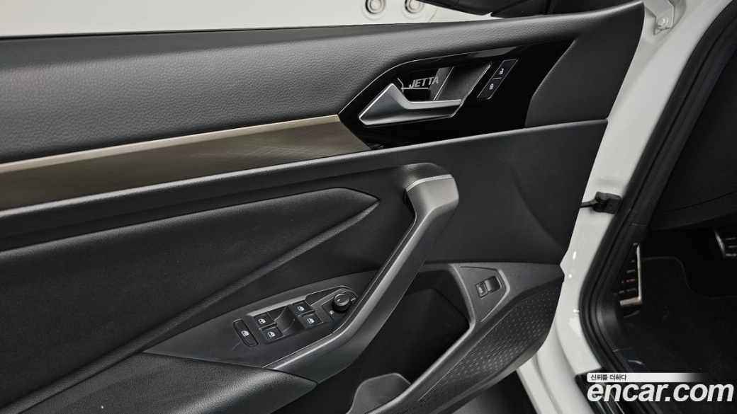Volkswagen Jetta 1.4 TSI Prestige, 2021