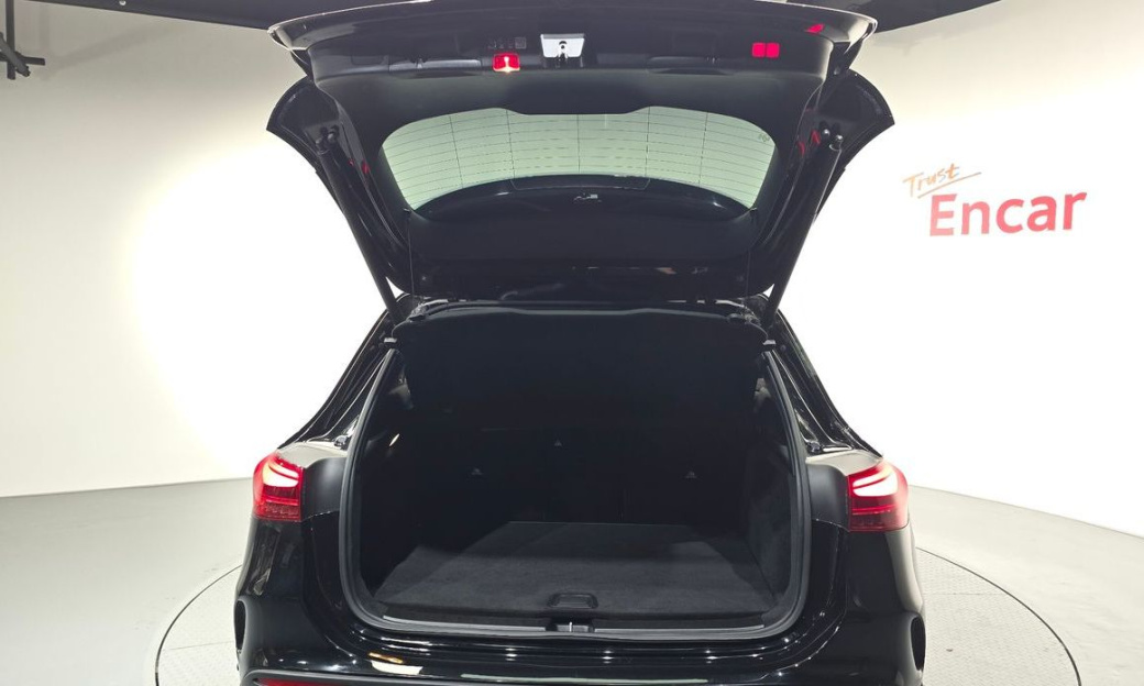 Mercedes-Benz GLA-Class GLA250 4MATIC, 2024