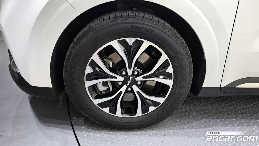 Kia Carnival 9-Seater Noblesse, 2023