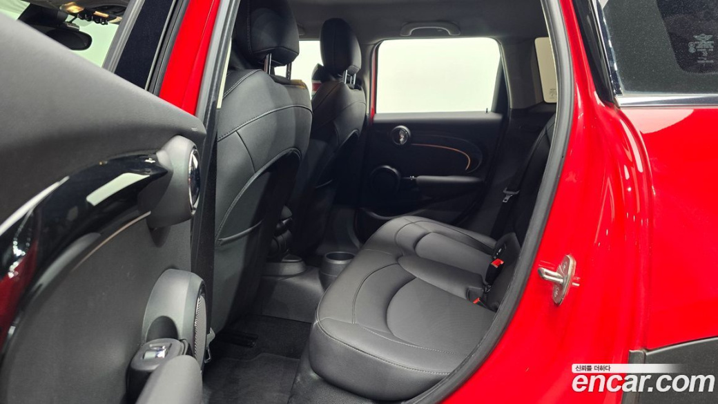 Mini Cooper 5Door Classic, 2024