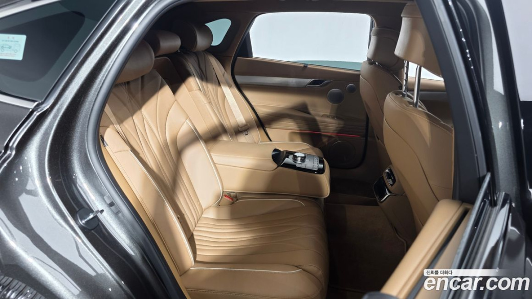 Genesis G80 Gasoline 2.5 Turbo AWD, 2025