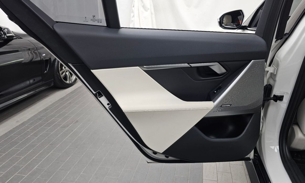 BMW 5-Series 520i M Sport, 2024