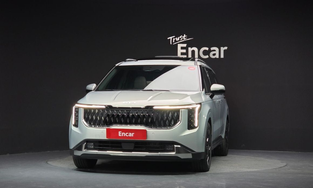 Kia Carnival 9-Seater Signature, 2025