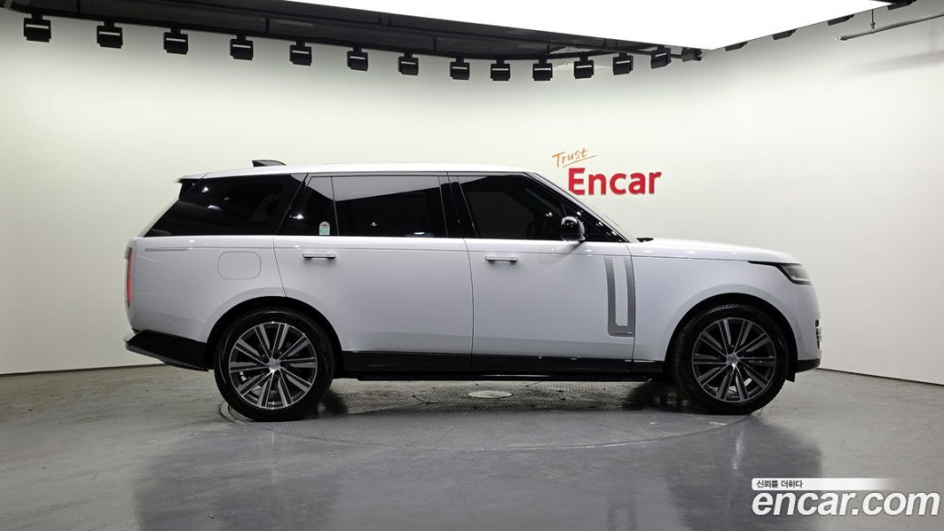 Land Rover Range Rover P530 Autobiography Long Wheel Base, 2024