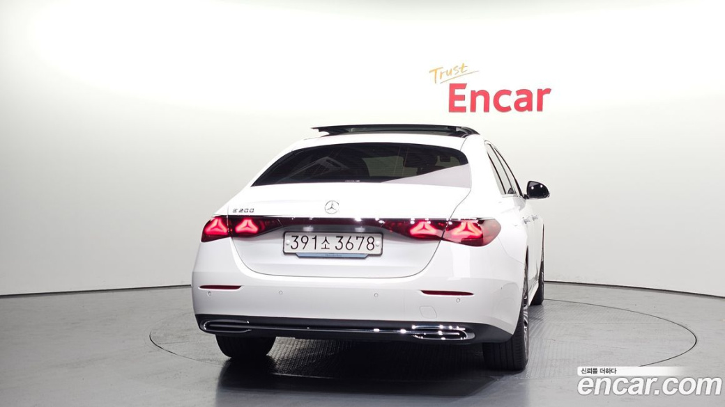 Mercedes-Benz E-Class E200 Avantgarde, 2024