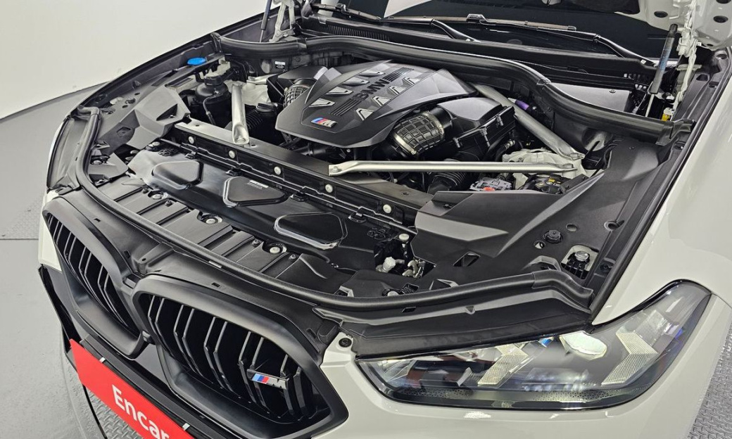 BMW X6 M60i, 2025