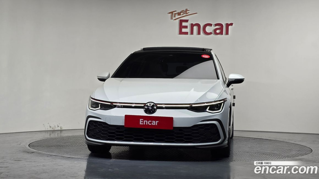 Volkswagen Golf 2.0 GTI, 2024