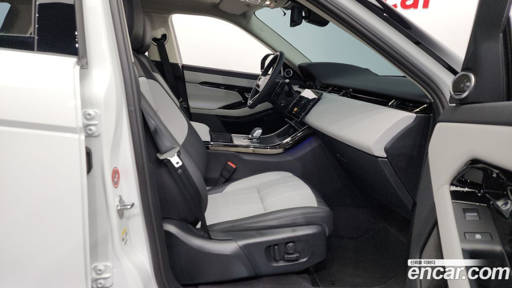 Land Rover Range Rover Evoque P250 Dynamic SE, 2025
