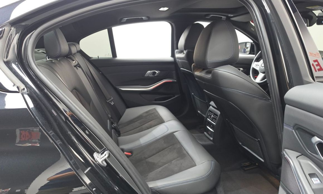 BMW 3-Series 320i M Sport, 2022