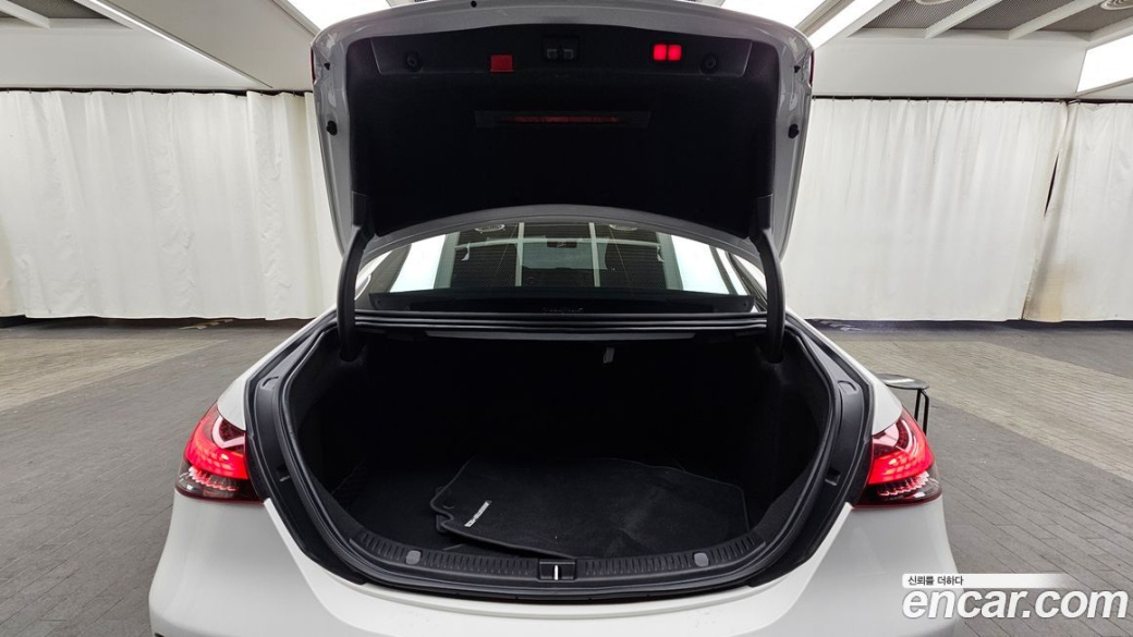 Mercedes-Benz E-Class E350 4MATIC AMG Line, 2022