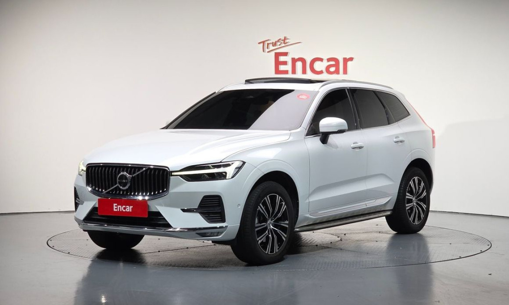Volvo XC60 B5 Inscription, 2022