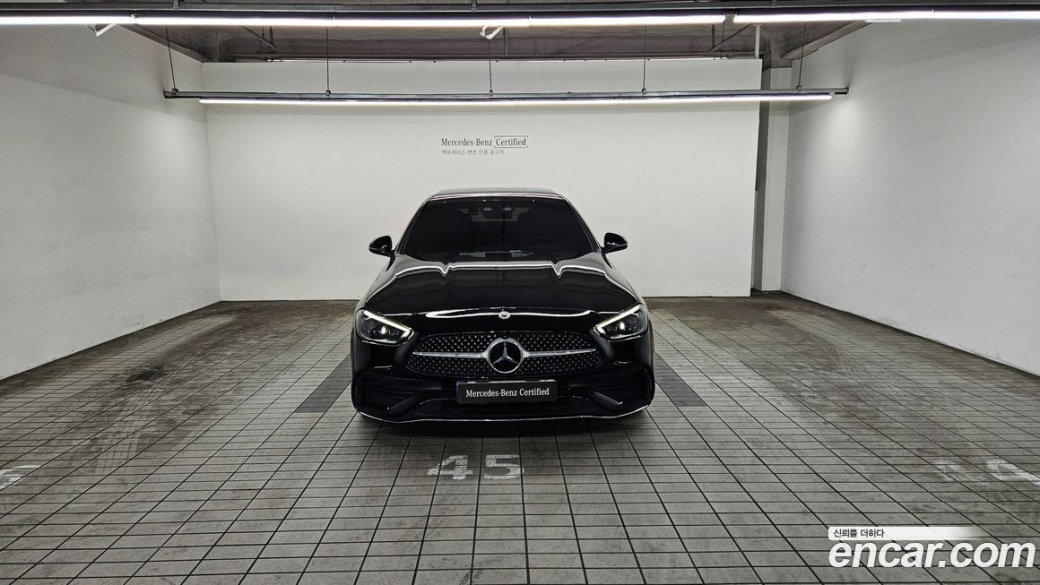 Mercedes-Benz C-Class C300 4MATIC AMG Line, 2023