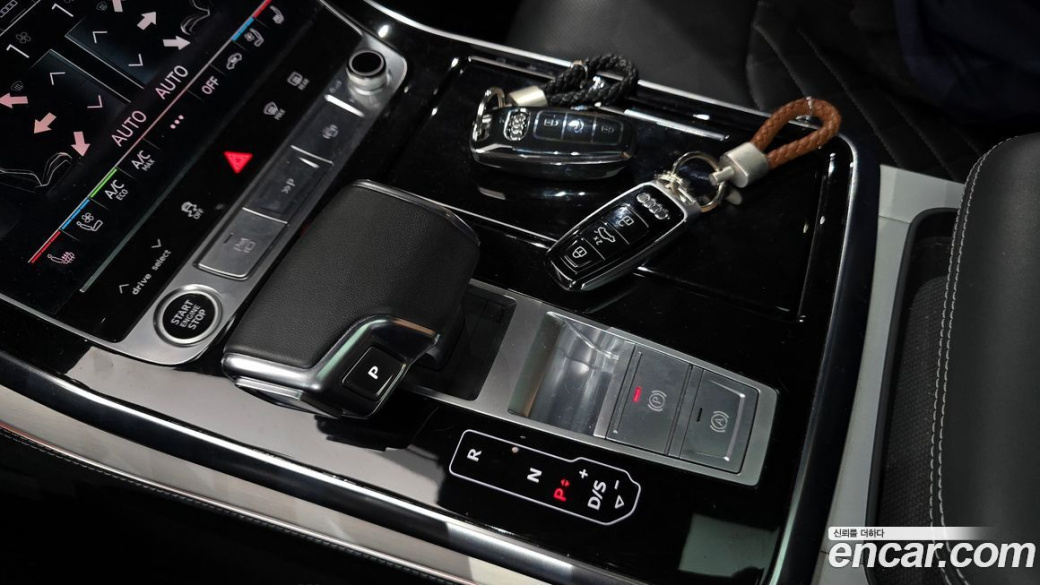 Audi Q7 55 TFSI Quattro Premium, 2023