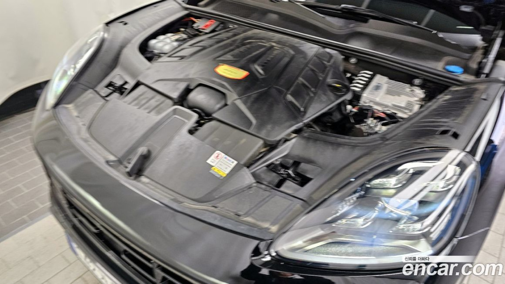 Porsche Cayenne 4.0 Turbo, 2023