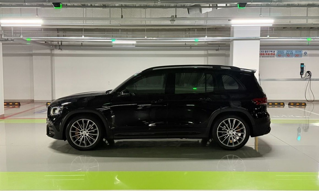 Mercedes-Benz GLB-Class AMG GLB35 4MATIC, 2023